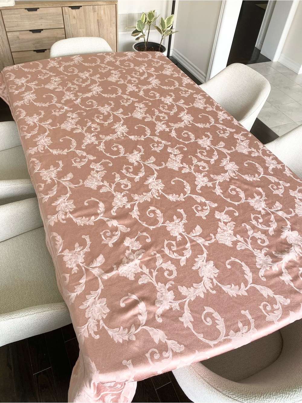 Large Rectangular Tablecloth (100”x 55”)